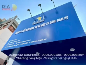 Bảng hiệu công ty chất liệu alu chữ nổi