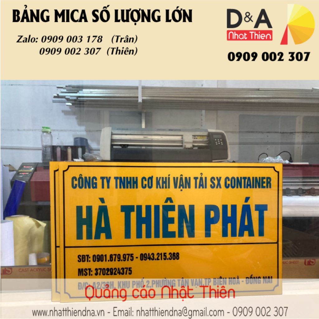 Làm bảng mica Làm bảng mica