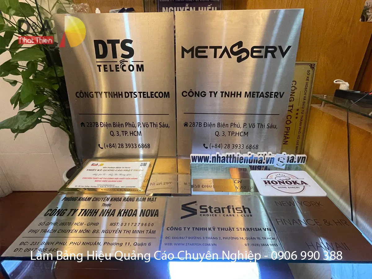 bảng hiệu công ty nhỏ