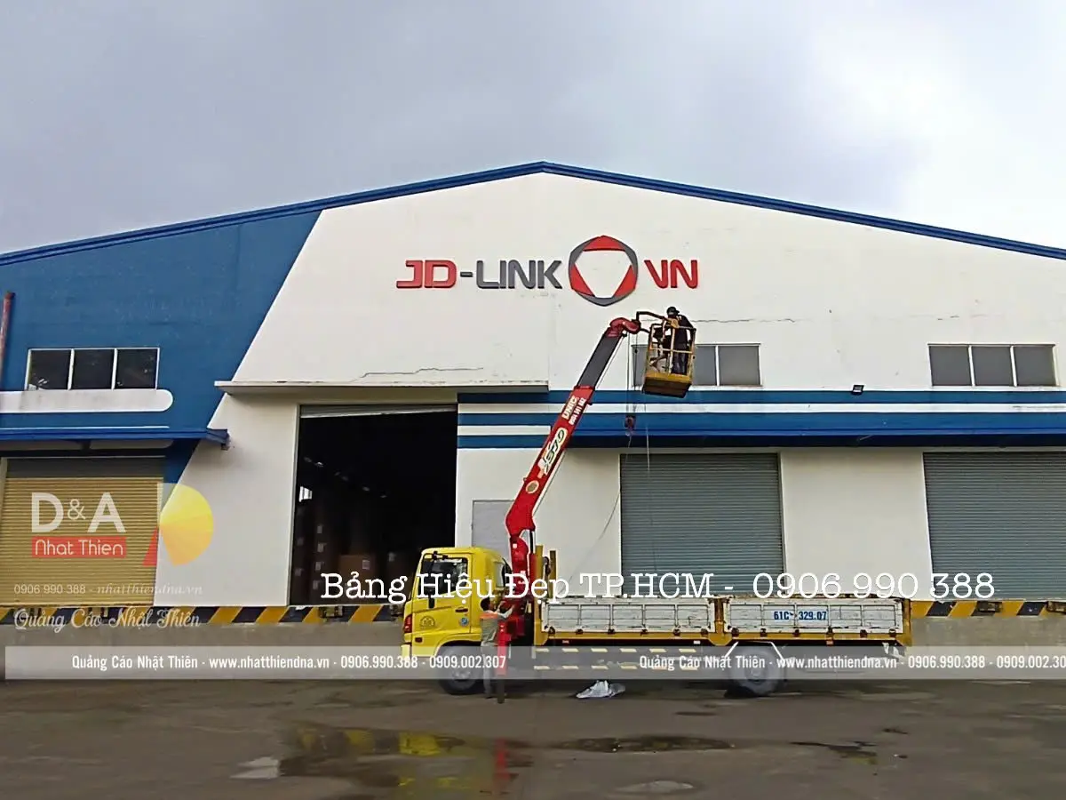 thi công logo nhà máy tại Bình Dương