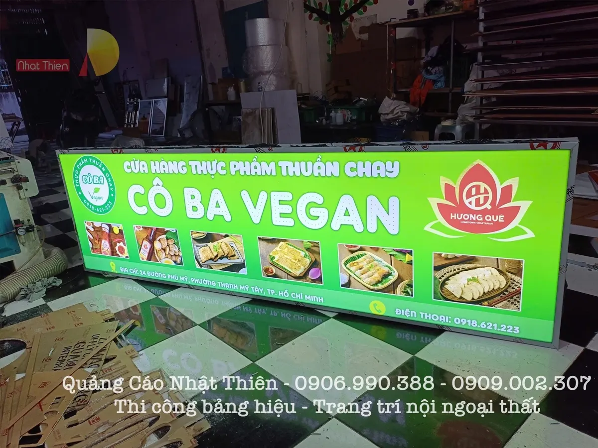 gia công hộp đèn tại xưởng quảng cáo Nhật Thiên