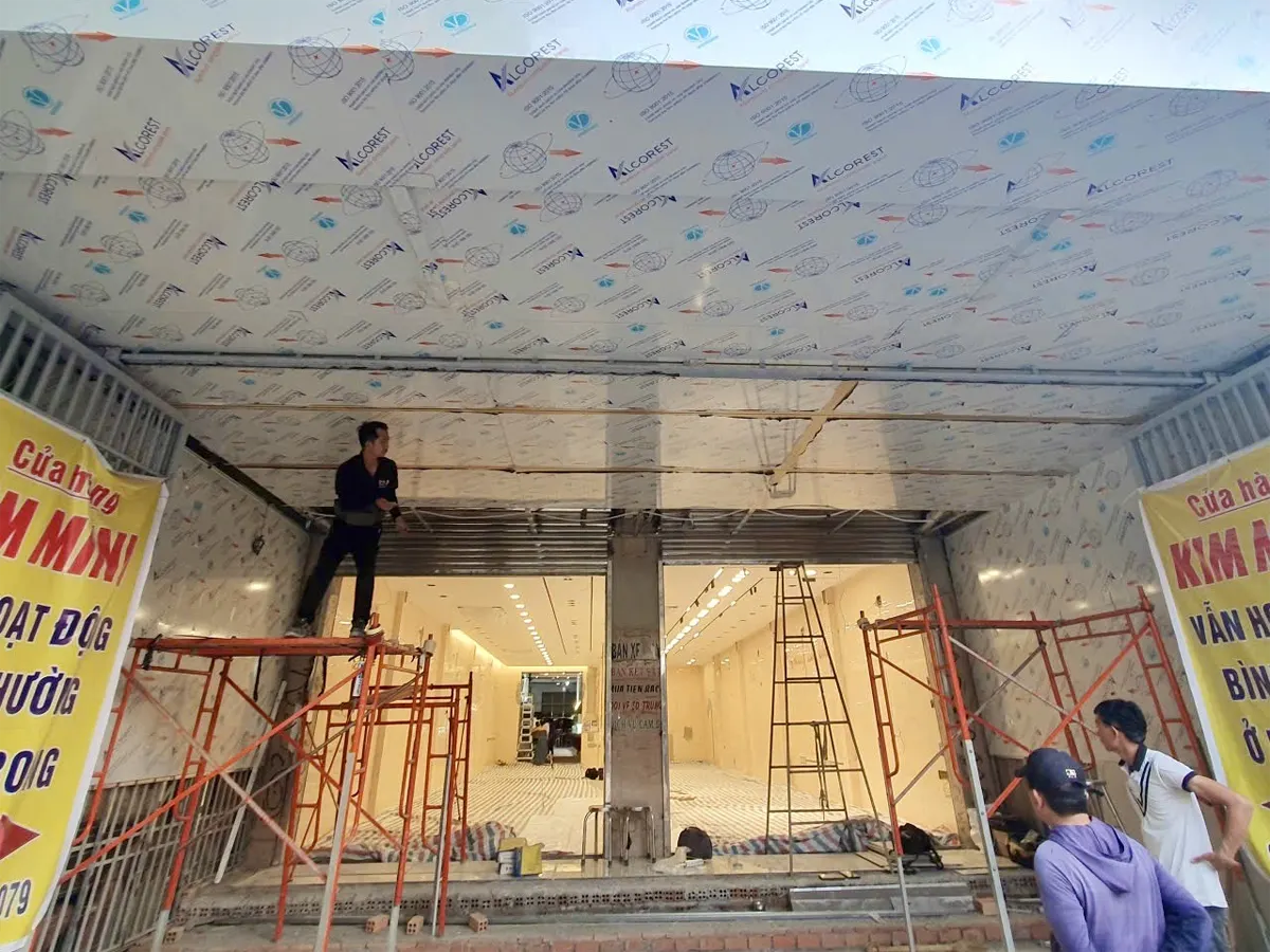 thi công mái đón cửa hàng